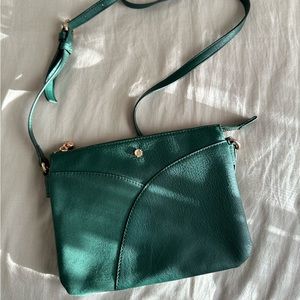 Lauren Conrad Green Crossbody Purse